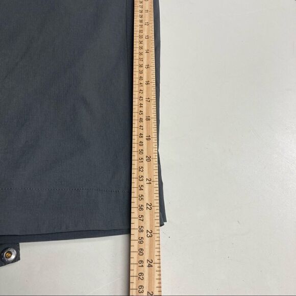 EDDIE BAUER,Outdoor fashion cropped pants, Size Medium,zipper front pockets,Gray - Picture 9 of 10